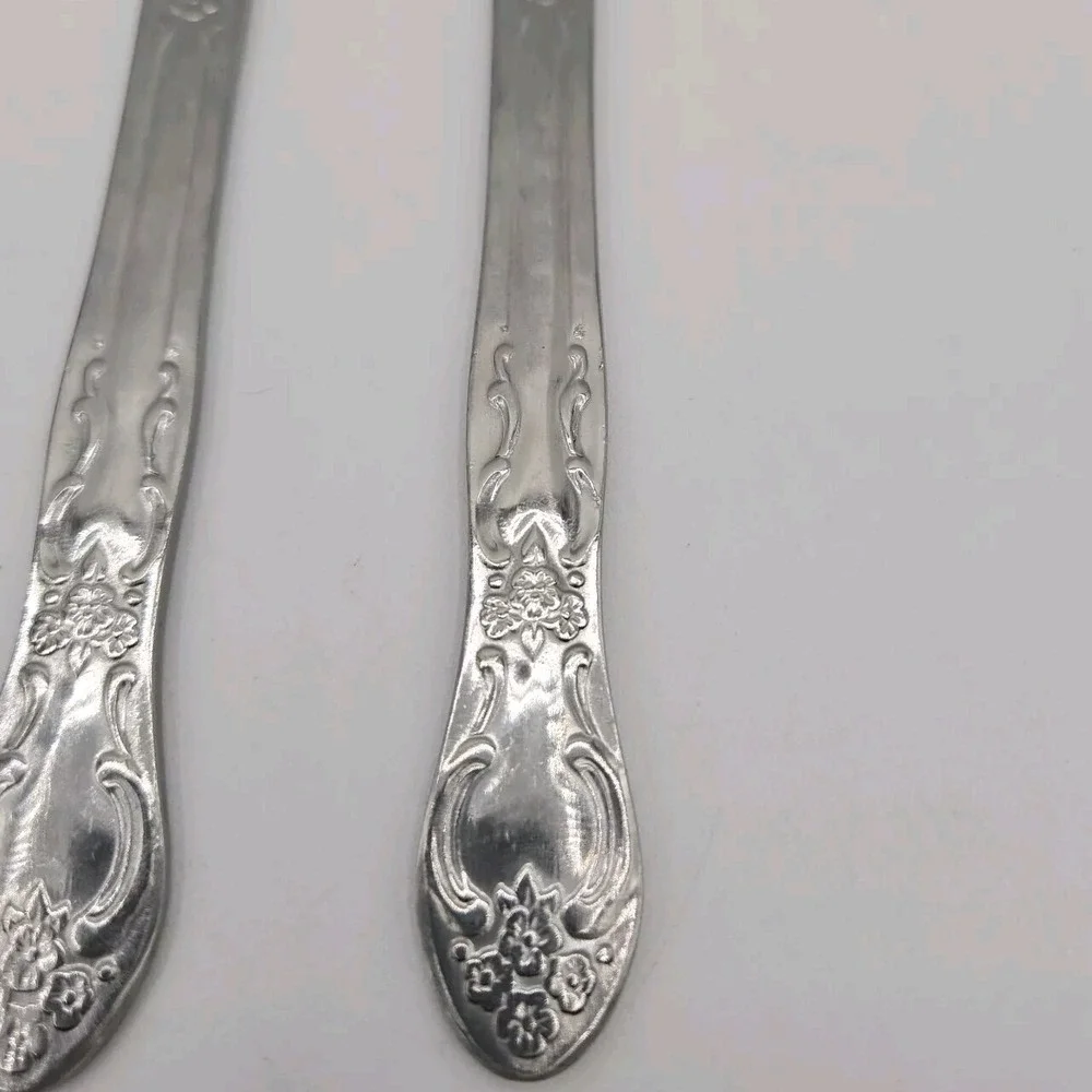 Oneida Ohsoh103 Stainless Thor Glossy Four Knives Discontinued Pattern Flatware‎